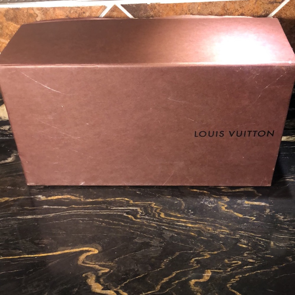 Louis Vuitton heels - Picture 11 of 11